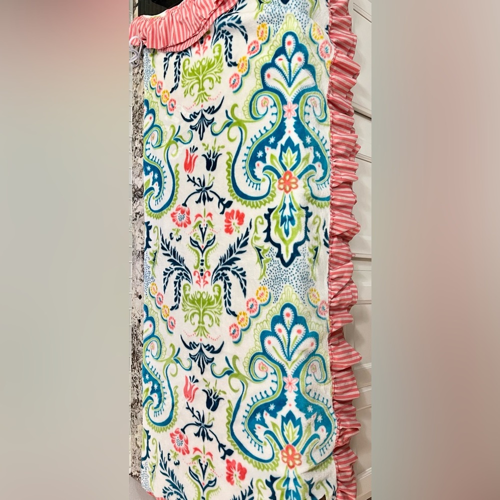 Matilda Jane Fleece Cora Throw Blanket with Ruffle Trim - Picture 2 of 4